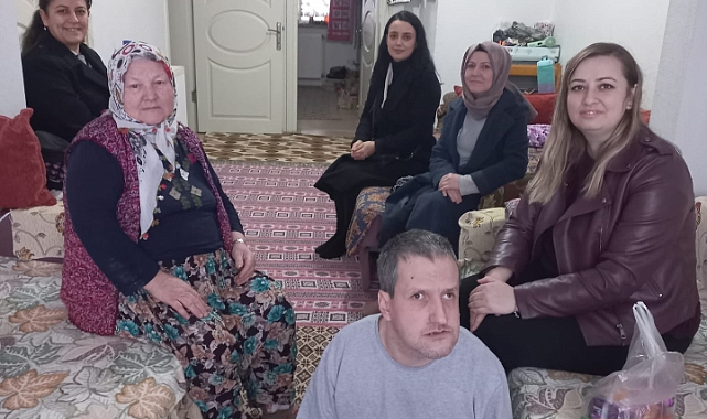 AK Parti’den Beyaz Baston Görme Engelliler Haftası ziyaretleri