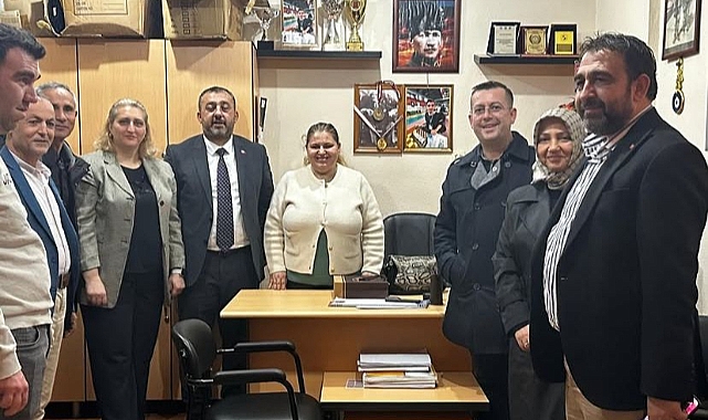 AK Parti'den görme engelli vatandaşlara ziyaret