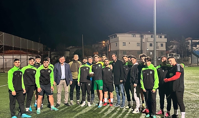 Alper Furkan Er'e idmanda doğum günü sürprizi