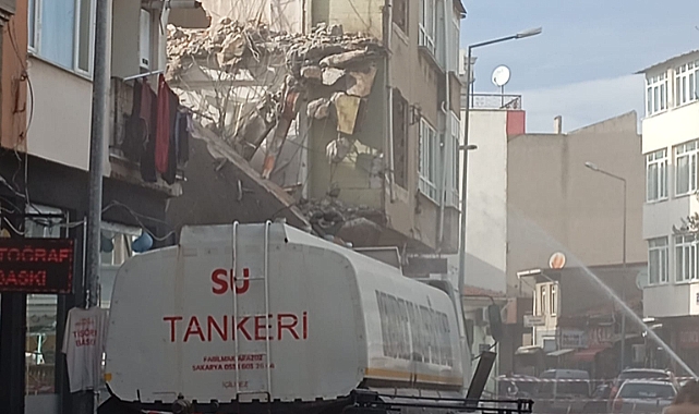 Arap İbrahim Paşa Caddesi’nde kontrollü yıkım başladı