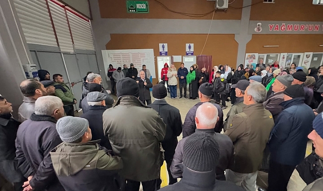 Başkan Atilla Öztürk, Umre ziyaretine gidenleri uğurladı