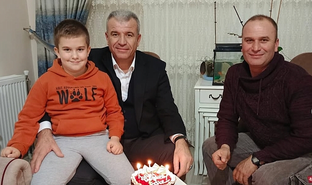 Başkan Elbi’den doğum günü ziyareti