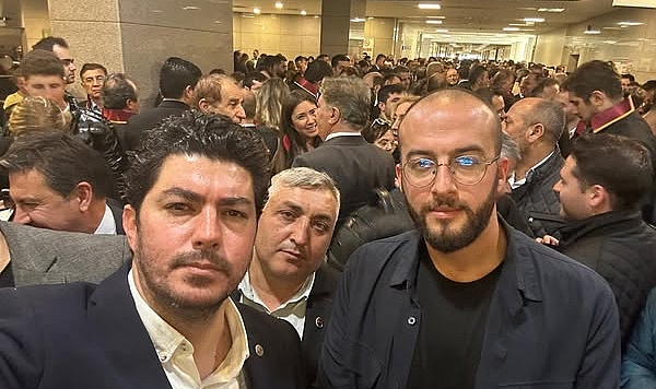 Başkan Gürel, İmamoğlu'na destek için Çağlayan Adliyesi'ne gitti