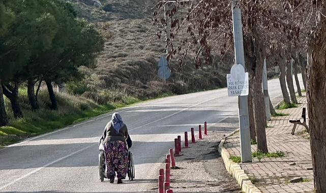 Bozcaada'da sağlık hizmetlerine ulaşmak için her gün 1 km yol gidiyor!