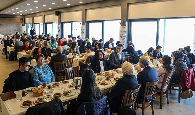 Çanakkale Özgün Bireyler Otizm Derneği'nden kahvaltı programı