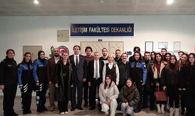 İl Emniyet Müdürü Kenan Kurt, ÇOMÜ İletişim Fakültesi öğrencileriyle buluştu