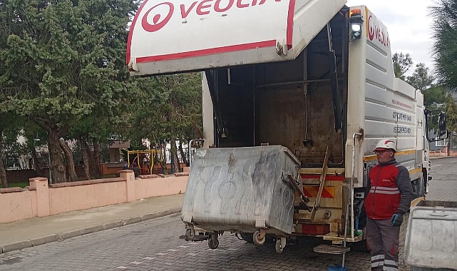 Kepez Belediyesi'nden konteyner temizliği