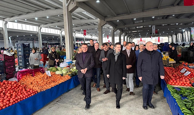 Yenice'de yeni kapalı pazaryeri hizmete açıldı