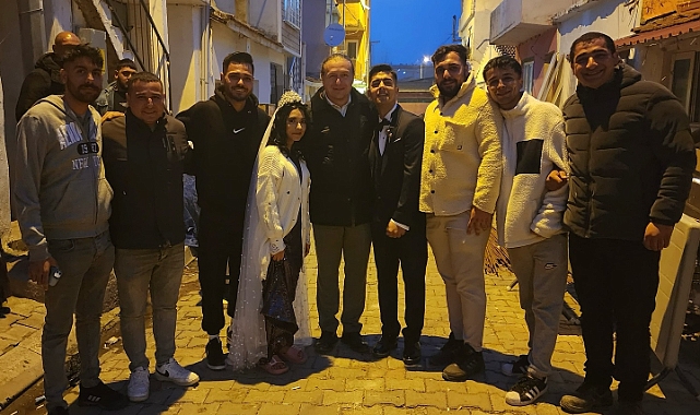 Başkan Öztürk, Pamuk çiftinin mutluluğuna ortak oldu