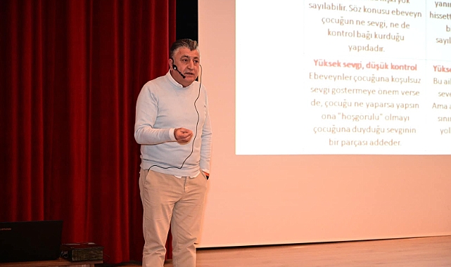 Biga’da Pedagog Hakan Şahintürk ile eğitime dair önemli buluşma