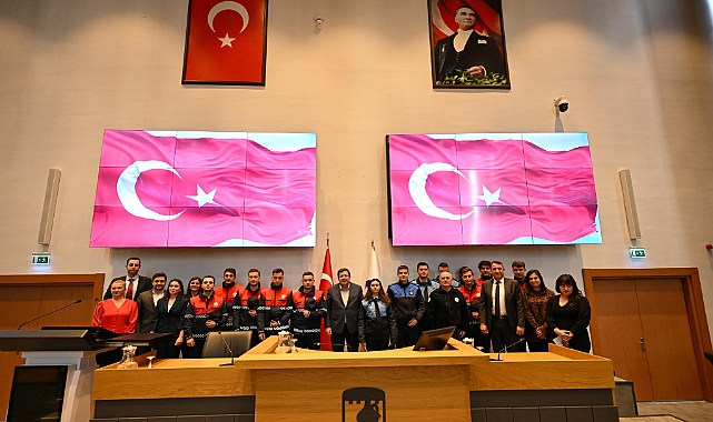 Çanakkale Belediyesi’nde 14 memur yemin ederek göreve başladı