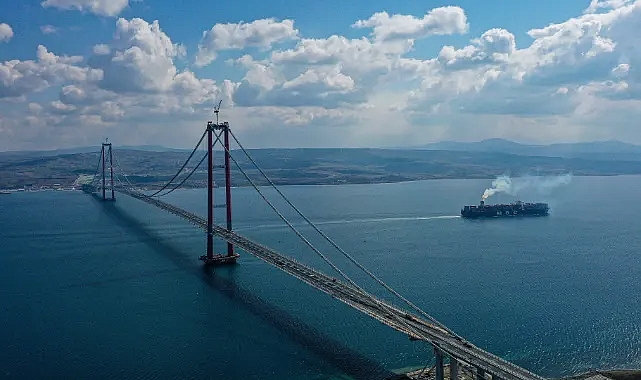 Çanakkale Boğazı transit gemi geçişlerine açıldı