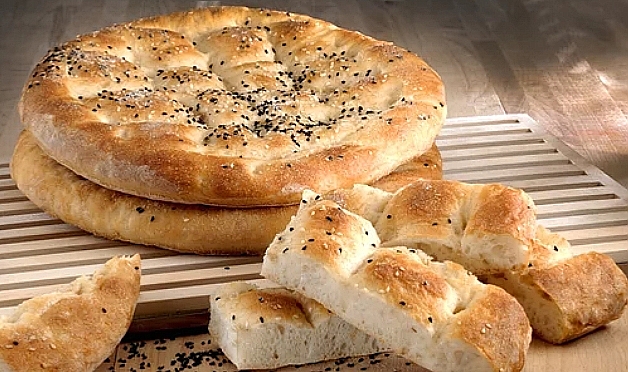 Çanakkale'de Ramazan pidesi 25 TL oldu