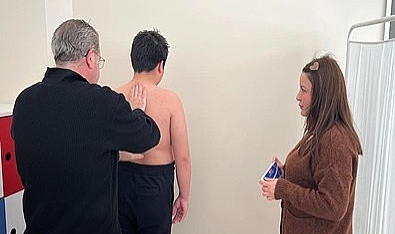 Çanakkale'de Skolyoz Tarama Programı başladı