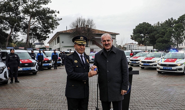 Çanakkale Emniyet Müdürlüğü’ne yeni araç ve motosikletler teslim edildi