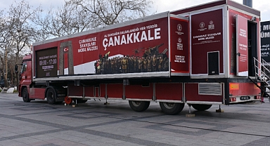 Çanakkale Savaşları Mobil Müzesi Şarköy Cumhuriyet Meydanı'nda