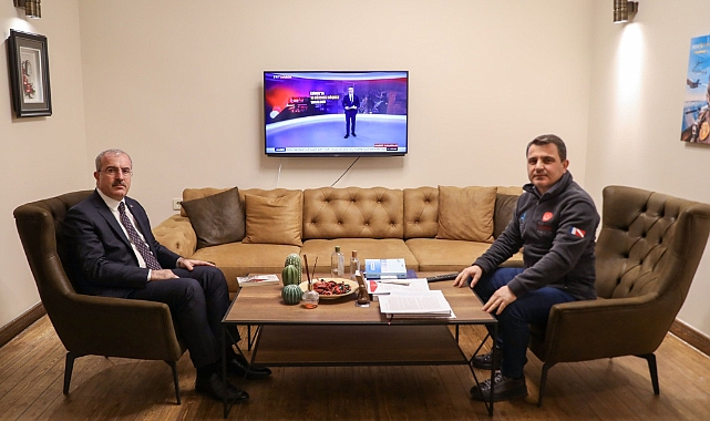 Çanakkale Valisi, Çanakkale Savaşları Araştırma Merkezi'ni ziyaret etti