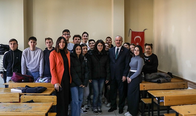 Çanakkale Valisi Ömer Toraman'dan Okul Ziyareti