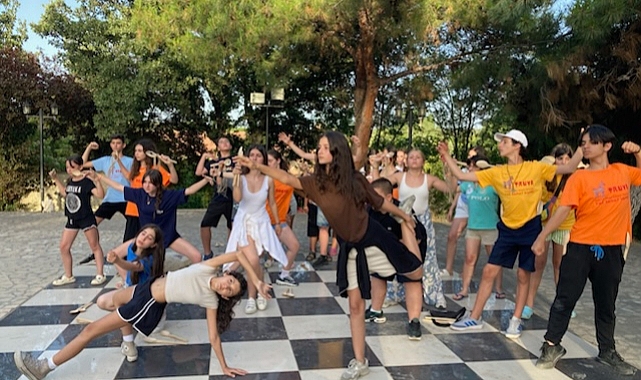 Çocuk Genç Sanat Tiyatrosu Yaz Sanat Kampı 5. Kez Çanakkale’de!