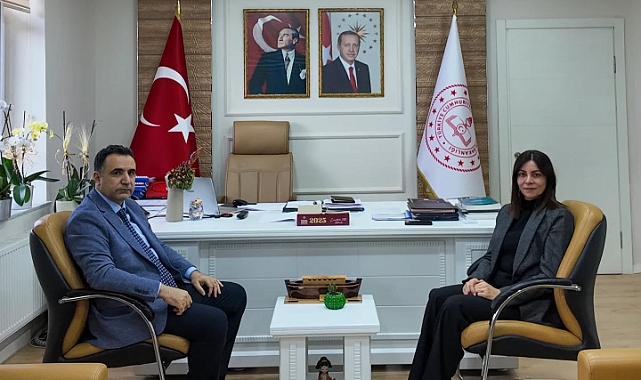 Mustafa Altındağ, İl Millî Eğitim Müdürü Mine Hayta’yı ziyaret etti