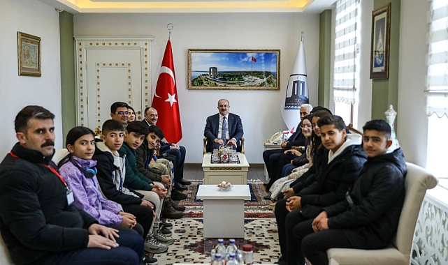 Şırnaklı öğrencilerden Vali Ömer Toraman’a ziyaret
