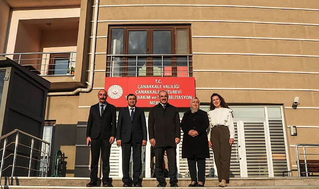 Vali Toraman, huzurevi sakinleriyle bir araya geldi