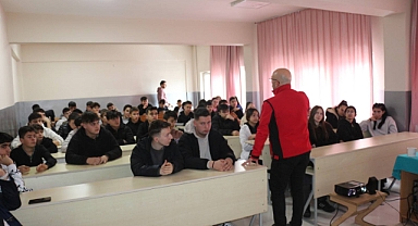 Yenice’de “Gençlik ve Güvenli Gelecek” farkındalık eğitimi düzenlendi
