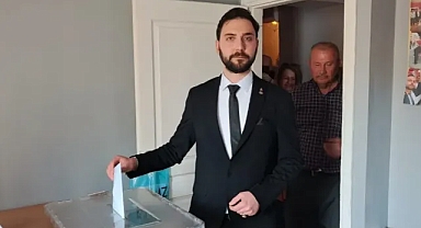 Alpcan Dikili yeniden İlçe Başkanı oldu