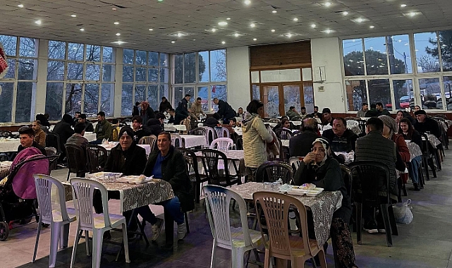 Ayvacık Belediyesi’nden İftar Çadırı