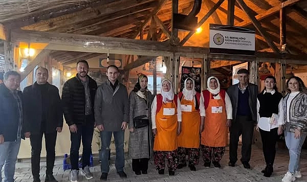 Ayvacık Kaymakamı Salih Sak, Bektaş Köyü Kadın Kooperatifi’nin iftar programına katıldı