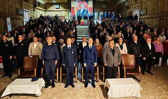 Ayvacık’ta İstiklal Marşı’nın Kabulü ve Mehmet Akif Ersoy’u Anma programı düzenlendi
