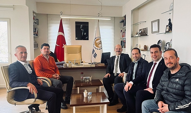 Başkan Gürel ziyaretçilerini ağırladı