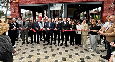 Bayramiç’te Debboy Kafe açıldı