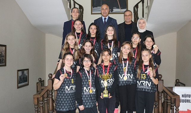 Biga Hamdibey Ortaokulu kız basketbol takımı Çanakkale il şampiyonu oldu!