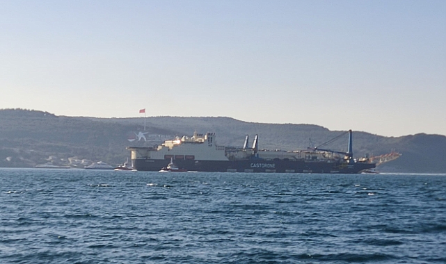 Boru Döşeme Gemisi ‘Castorone’ Çanakkale Boğazı’ndan geçti!