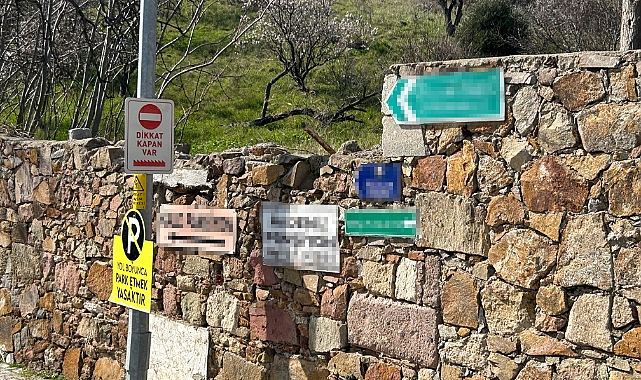 Bozcaada Belediyesi’nden tabela ve reklam panolarında düzenleme
