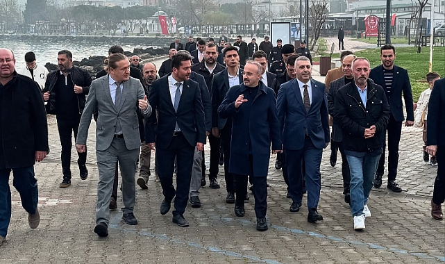 Bülent Turan, Lapseki'de bayram programına katıldı