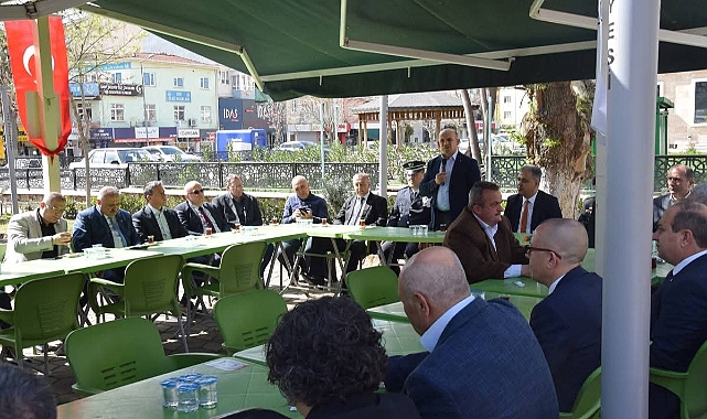 Çan'da Ramazan Bayramı Coşkusu: Protokol ve Vatandaşlar Bayramlaşmada Buluştu