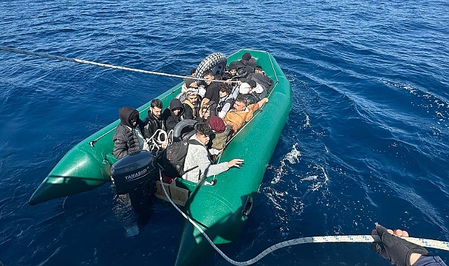 Çanakkale açıklarında 24 kaçak göçmen yakalandı