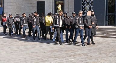 Çanakkale Barbaros mahallesi'ndeki bıçaklı kavgada 10 kişi gözaltına alındı
