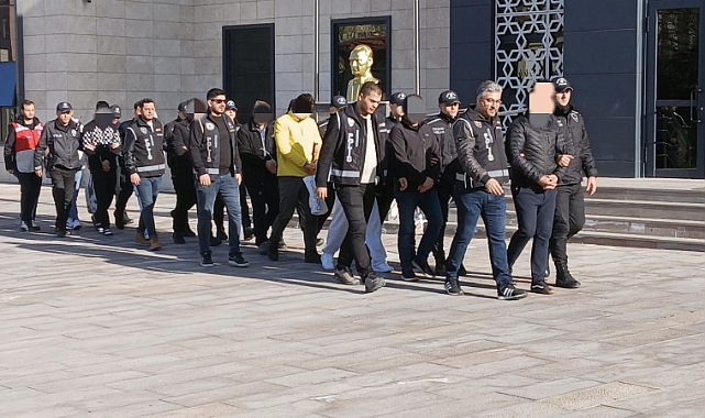 Çanakkale Barbaros mahallesi'ndeki bıçaklı kavgada 10 kişi gözaltına alındı