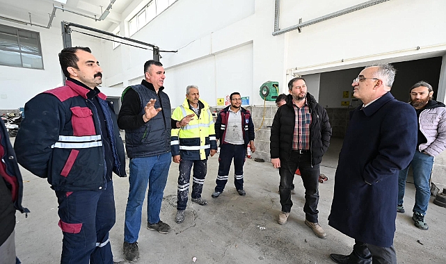 Çanakkale Belediyesi Başkan Vekili Muhammed Güngör belediye birimlerini ziyaret etti