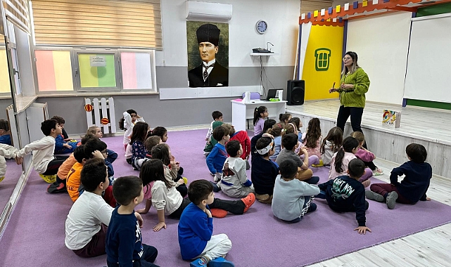 Çanakkale'de Anaokulu öğrencileri ile çocuk kitap yazarı Işık Uzun Saraç buluştu