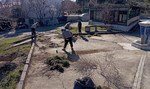 Çocuk parkı temizlendi