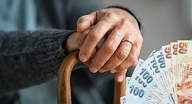 Emeklilerin bayram ikramiyesi ödemeleri başladı! İşte detaylar...