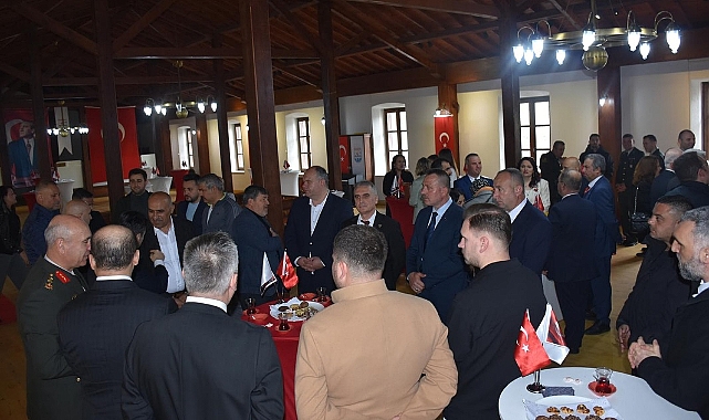 Gelibolu’da resmi bayramlaşma programı düzenlendi