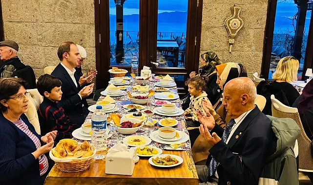Kaymakam Salih Sak’tan Şehit Aileleri ve Gazilere onur iftarı
