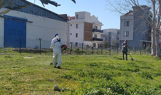 Kepez'de parklar ve yeşil alanlar için bakım çalışmaları