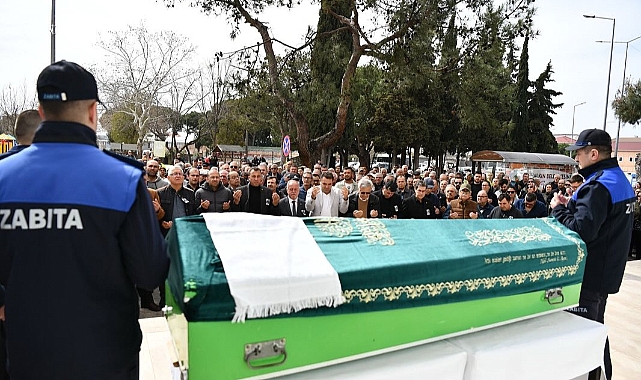 Mehmet Yavaş, Kepez Belediyesi önünde son yolculuğuna uğurlandı