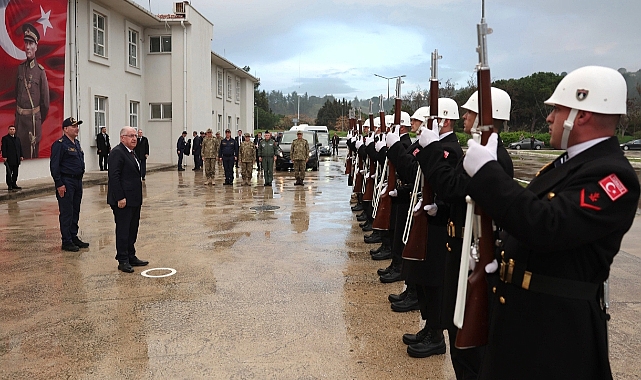 Millî Savunma Bakanı Yaşar Güler Çanakkale’de İncelemelerde Bulundu
